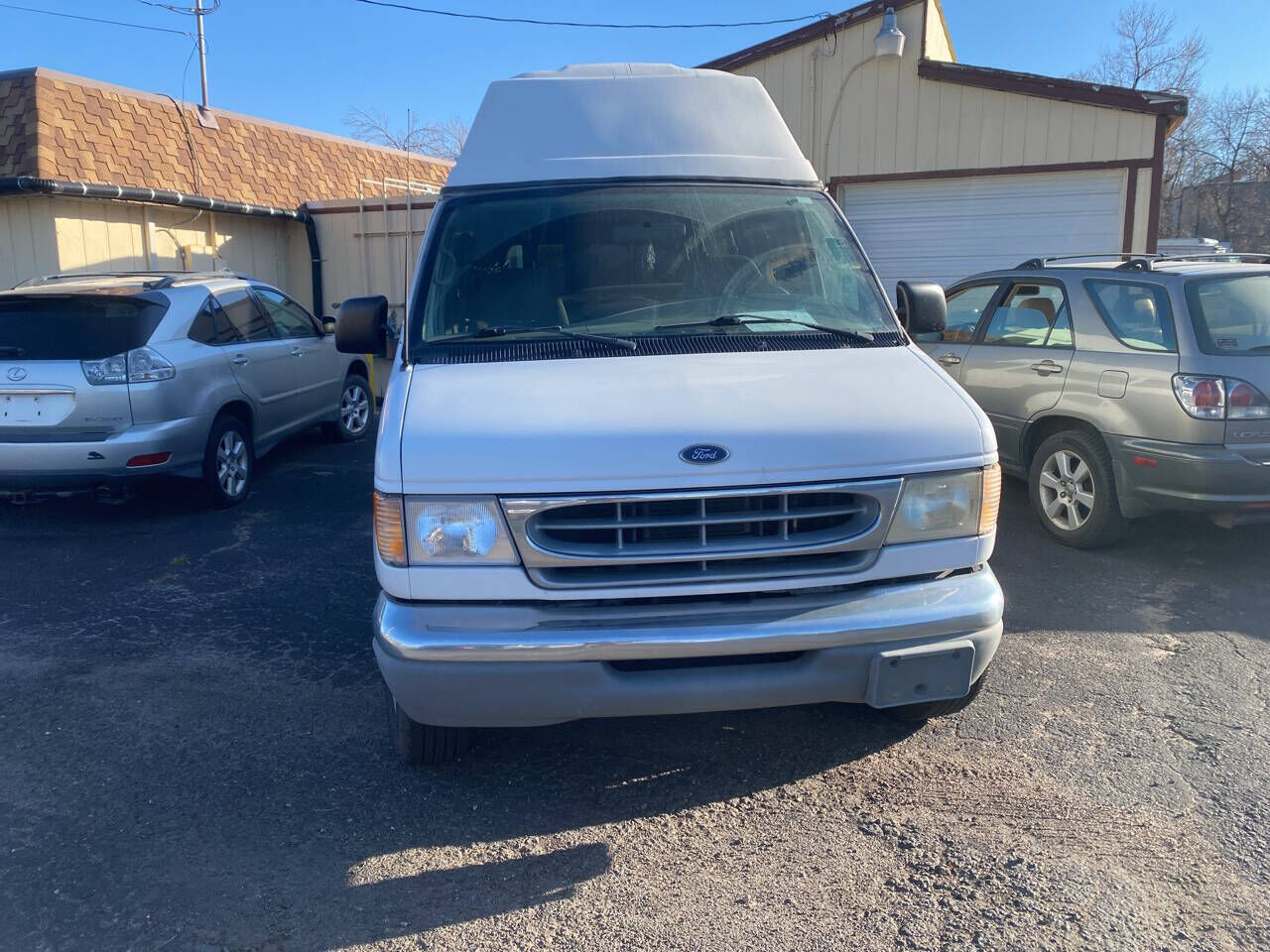 Ford E-350