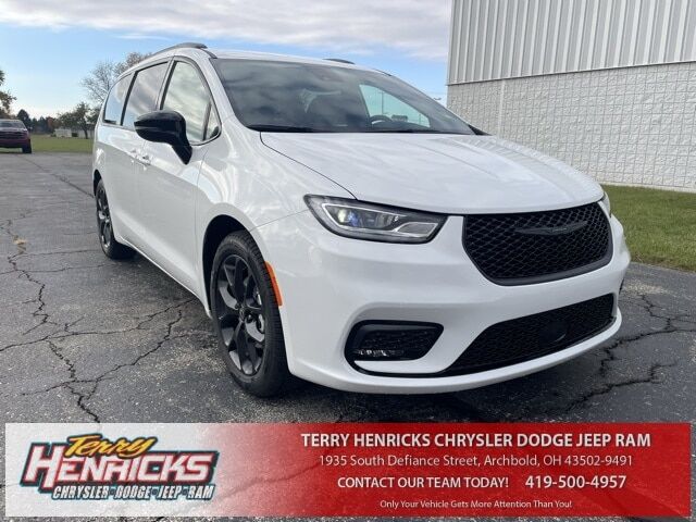 2026 CHRYSLER Pacifica