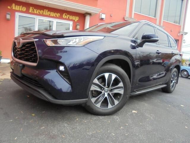 2021 TOYOTA Highlander