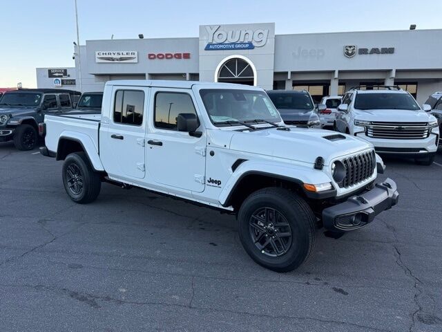 2025 JEEP Gladiator