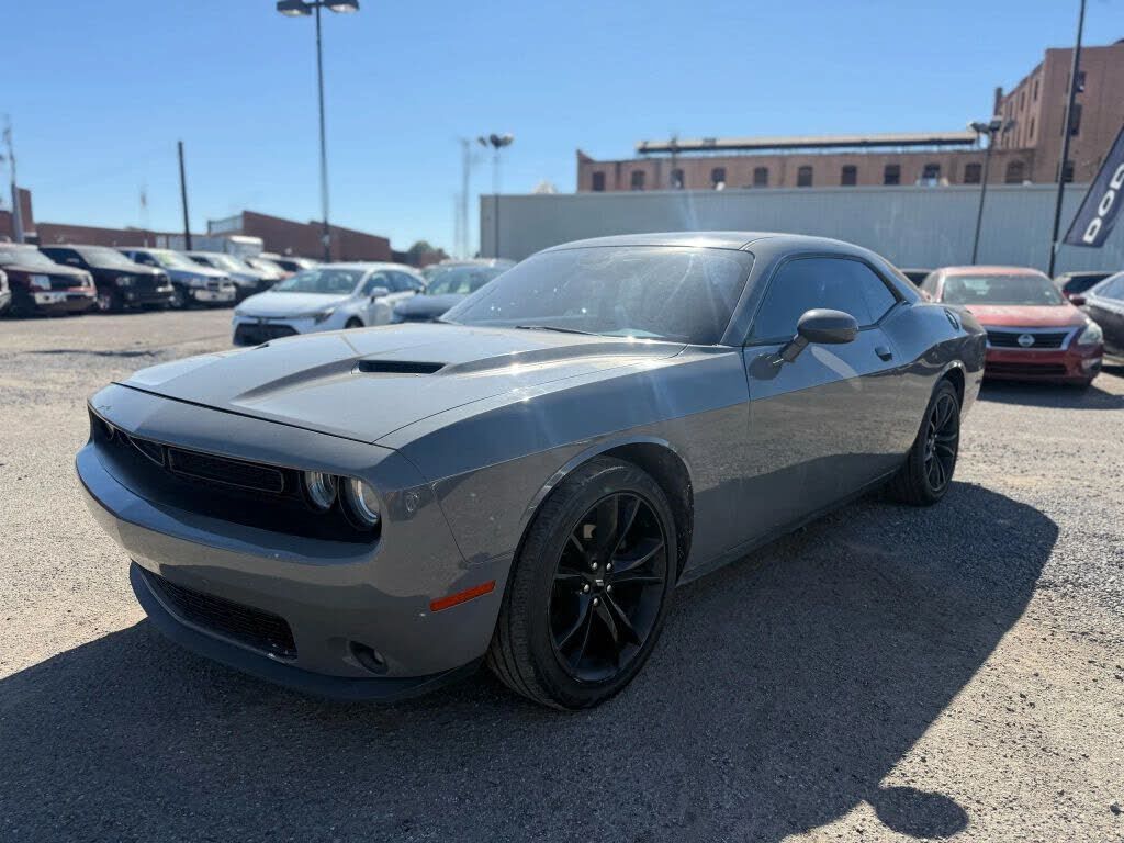 2017 DODGE Challenger