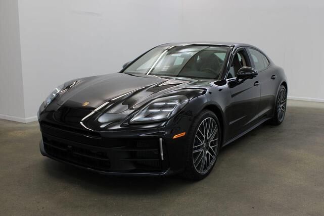 2026 PORSCHE Panamera