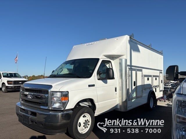 2026 FORD E-450