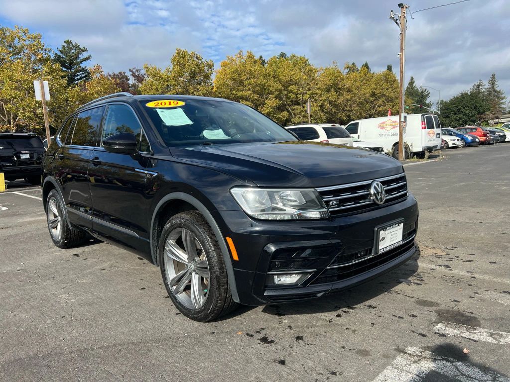 2019 VOLKSWAGEN Tiguan