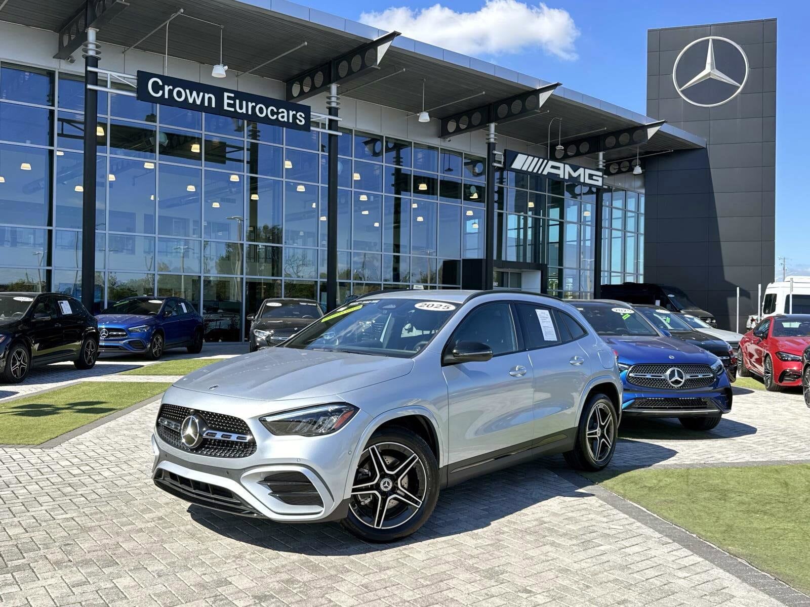2025 MERCEDES-BENZ GLA-Class
