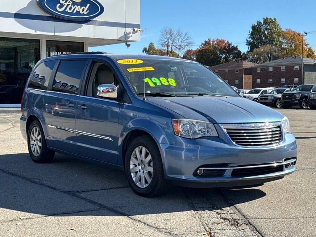 Chrysler Town and Country
