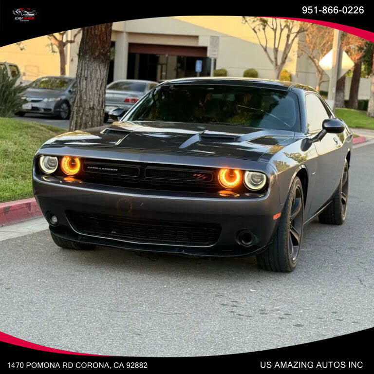 2017 DODGE Challenger