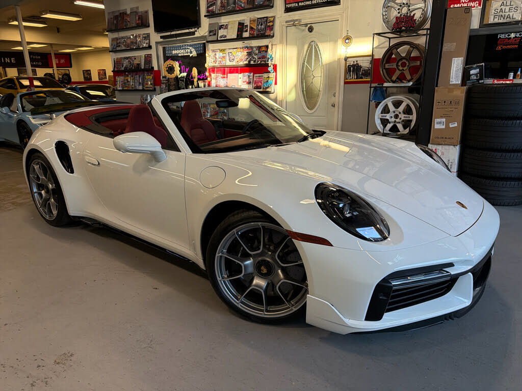 2022 PORSCHE 911