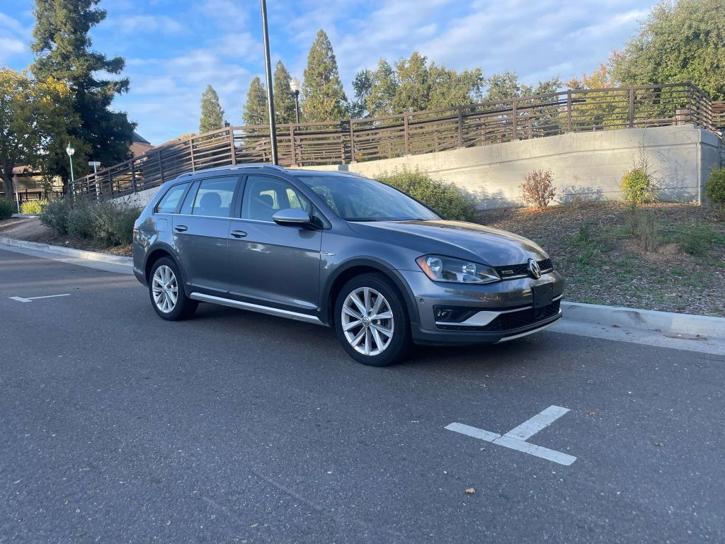 Volkswagen Golf Alltrack