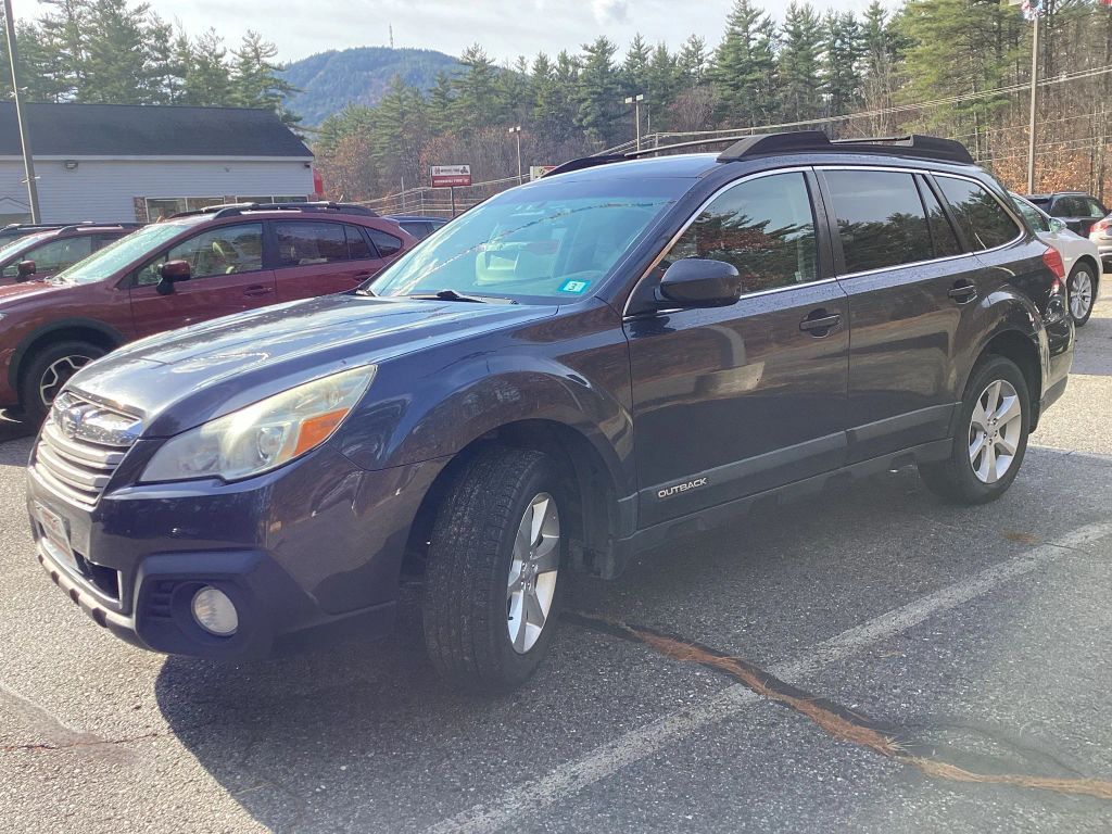 2013 SUBARU Outback
