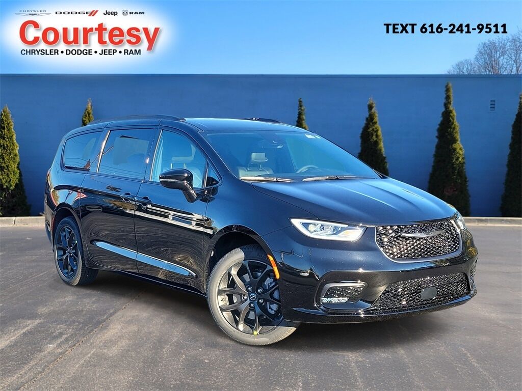 2026 CHRYSLER Pacifica