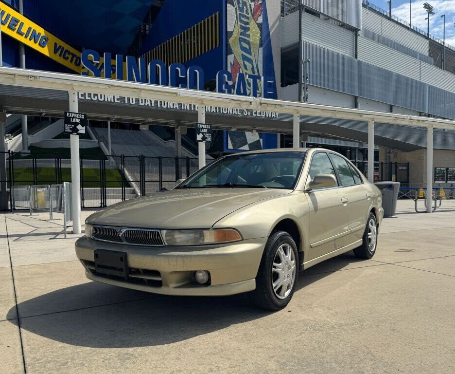 Mitsubishi Galant