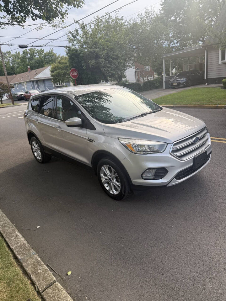 2017 FORD Escape