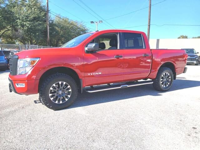 2020 NISSAN Titan