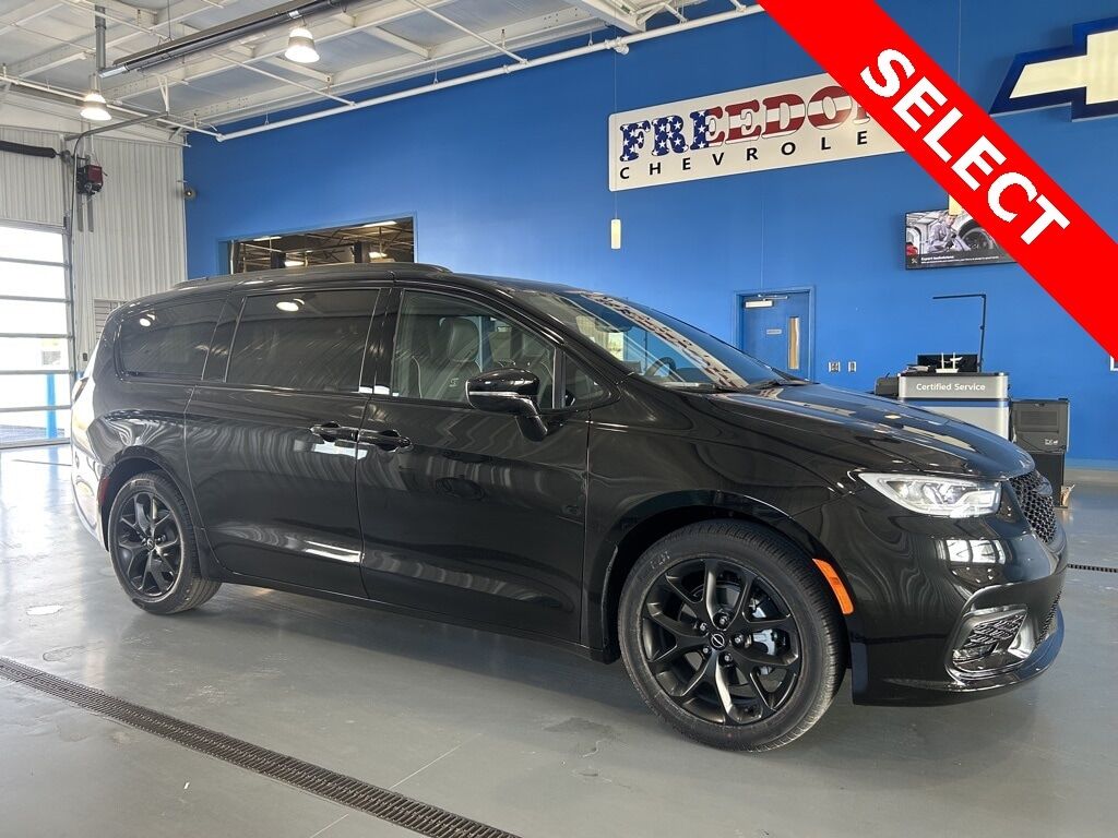 2026 CHRYSLER Pacifica