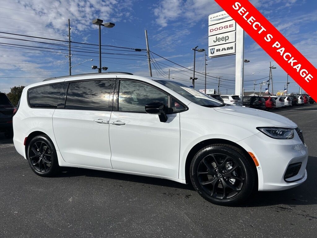 2026 CHRYSLER Pacifica
