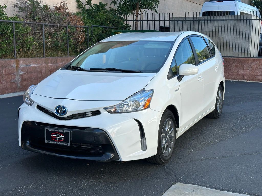 Toyota Prius V
