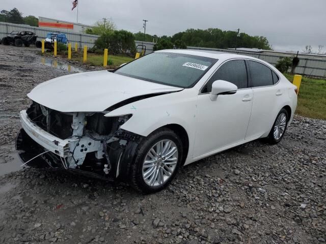 2015 LEXUS ES