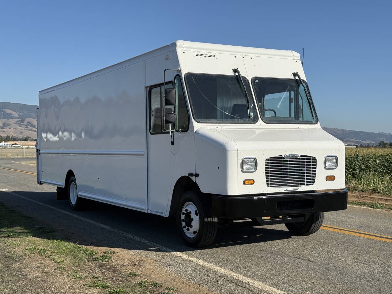 2012 FREIGHTLINER MT 55G Front Gasoline Engine Walk in Van Chassis