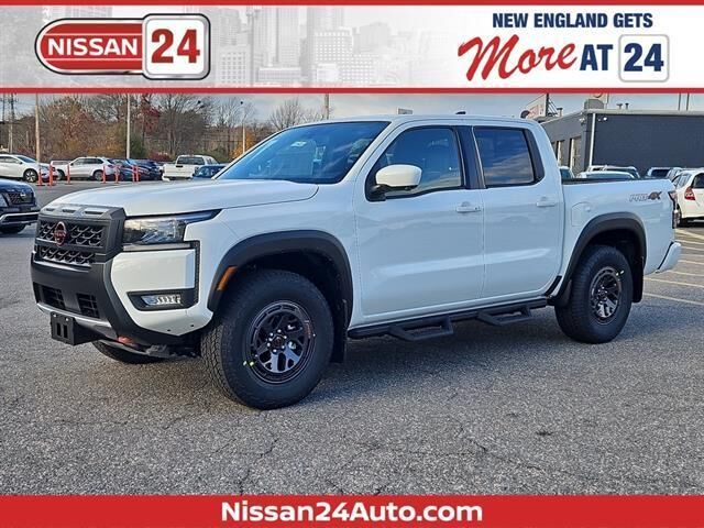 2026 NISSAN Frontier