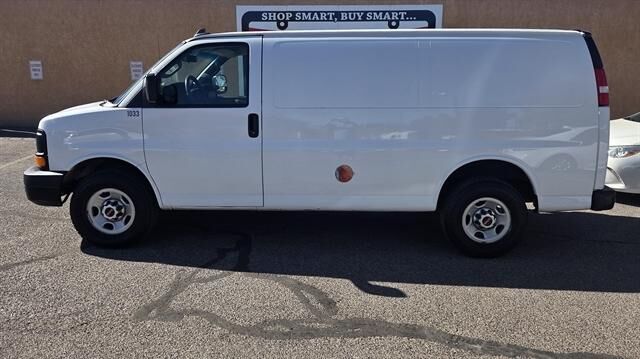 GMC Savana
