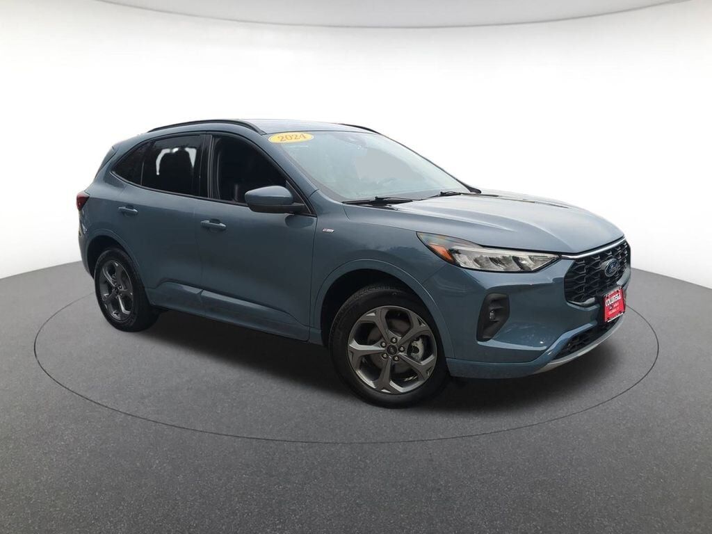 2024 FORD Escape