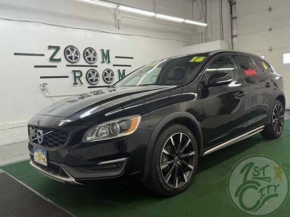 2016 VOLVO V60CC