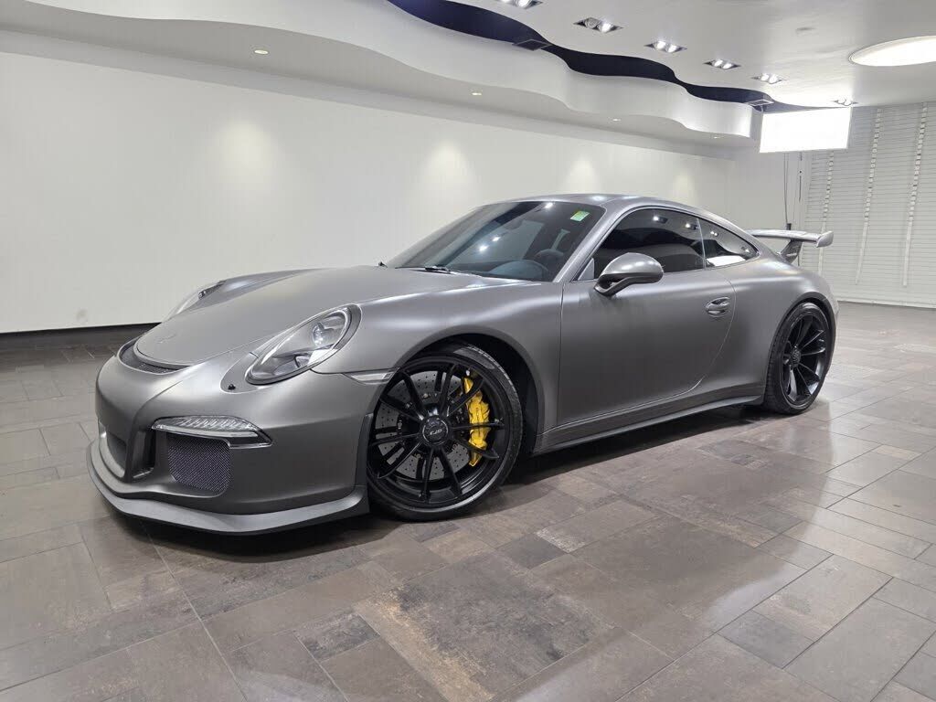 2015 PORSCHE 911