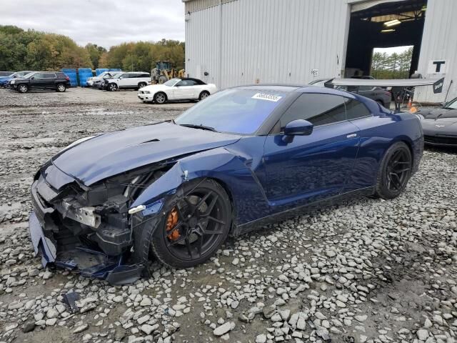 Nissan GT-R