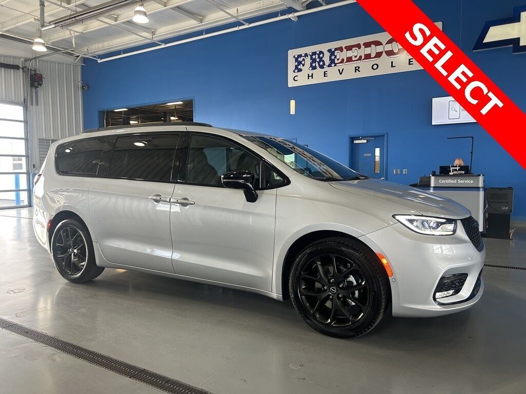 2026 CHRYSLER Pacifica