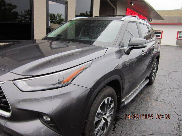 2024 TOYOTA Highlander