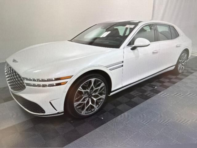 2025 GENESIS G90
