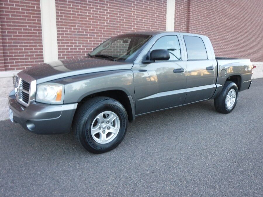 2006 DODGE Dakota