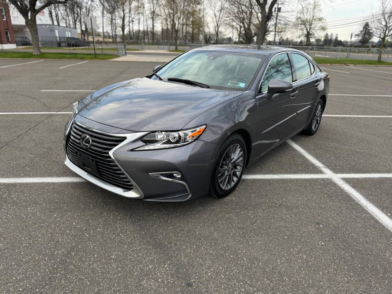 2018 LEXUS ES