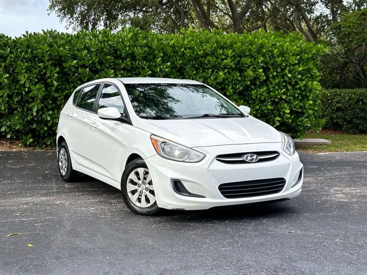 2015 HYUNDAI Accent