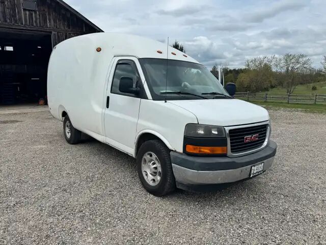 GMC Savana