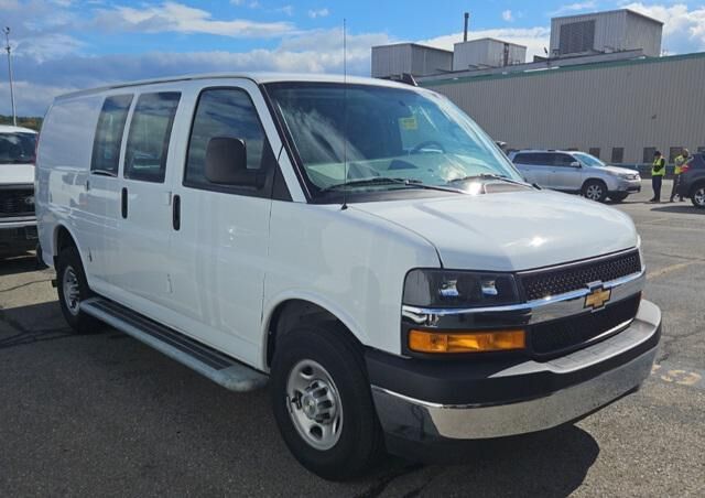 2024 CHEVROLET Express