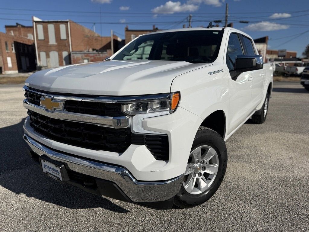 2025 CHEVROLET Silverado