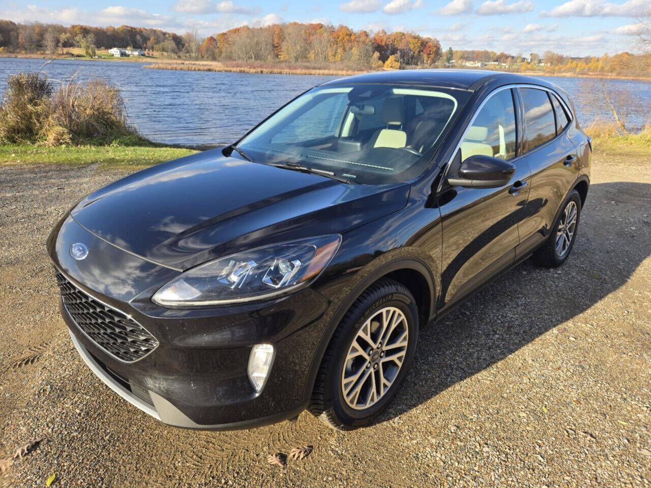 2022 FORD Escape