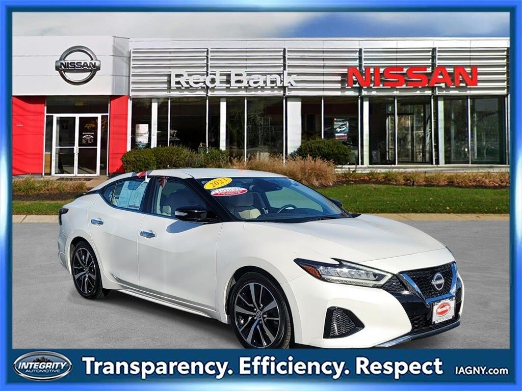 2023 NISSAN Maxima