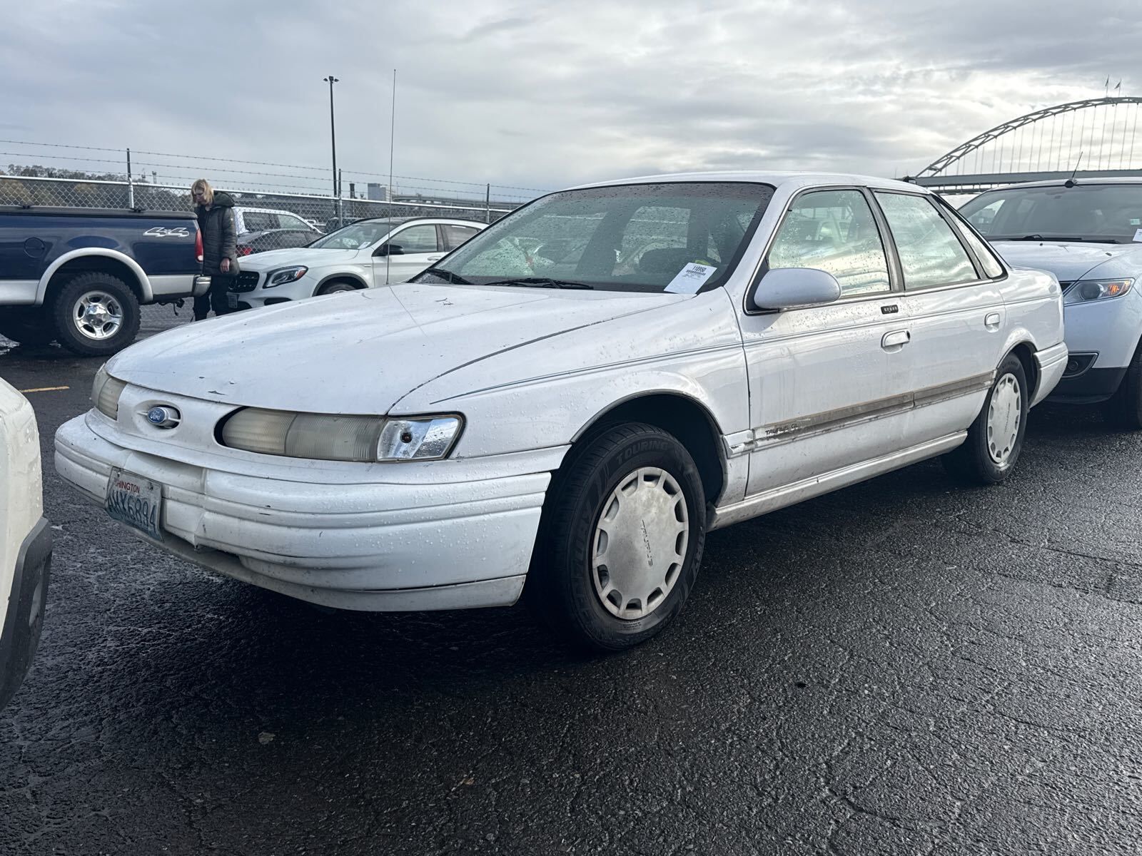 Ford Taurus