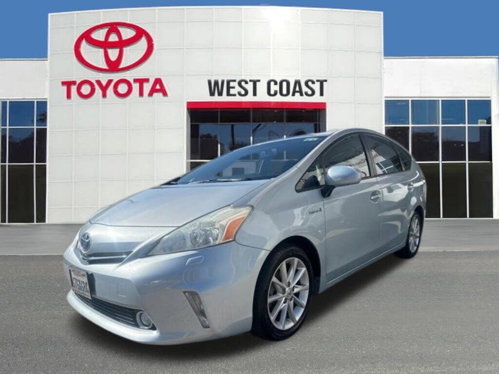 Toyota Prius V