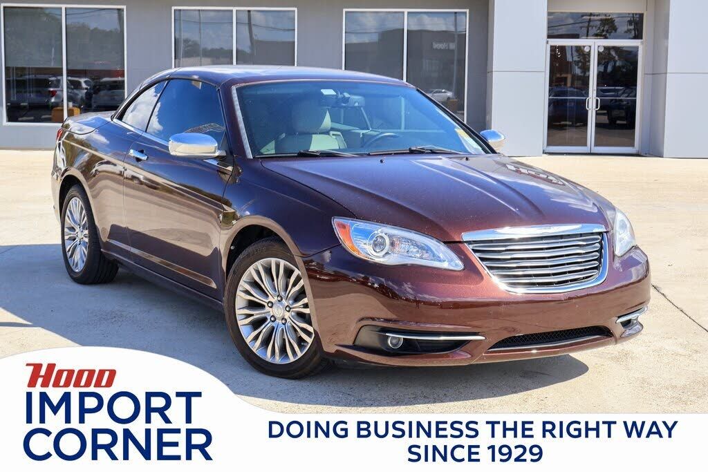 Chrysler 200