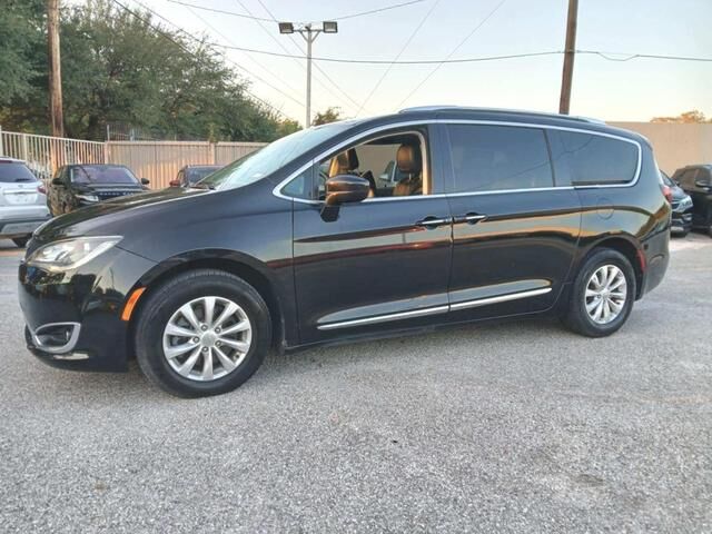 2019 CHRYSLER Pacifica