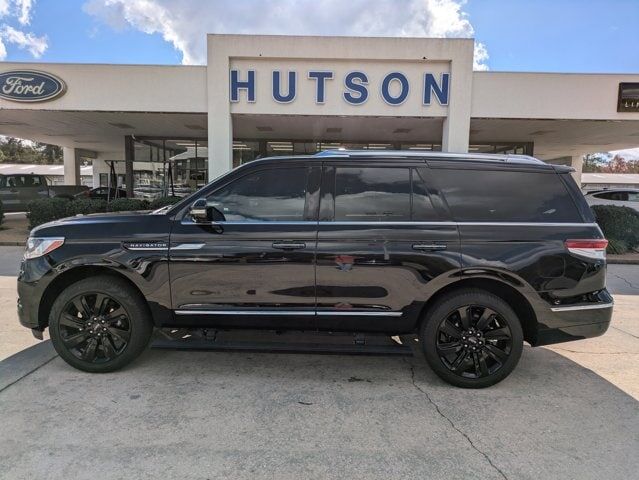 2023 LINCOLN Navigator