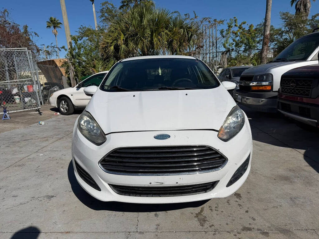 2014 FORD Fiesta
