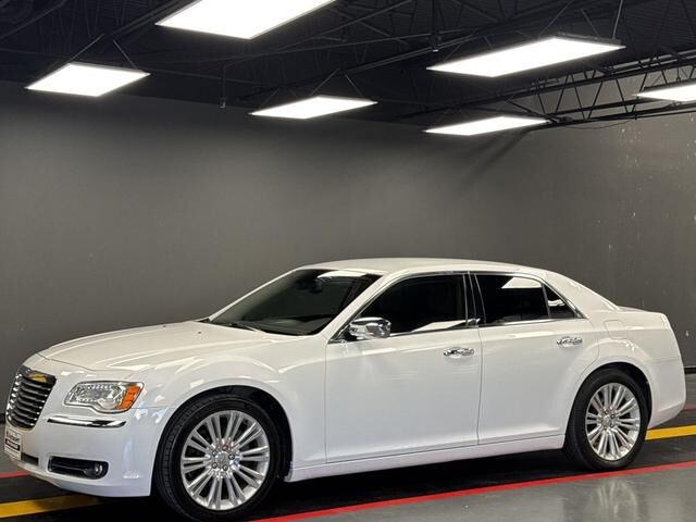 2011 CHRYSLER 300C