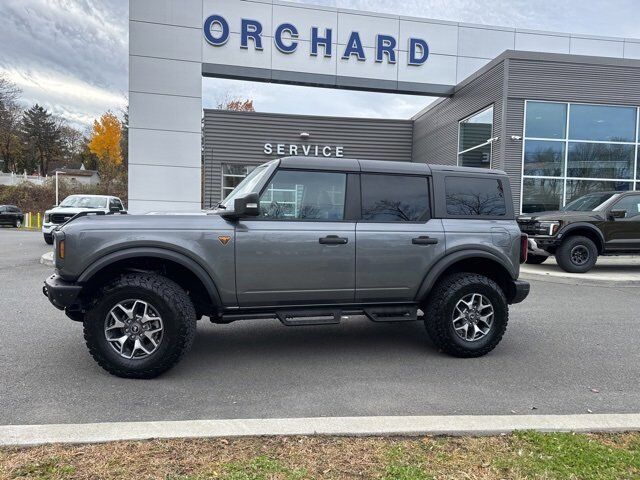 2024 FORD Bronco