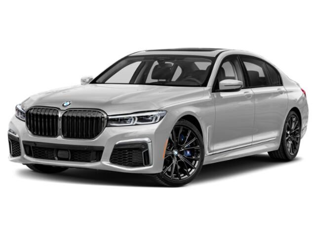 2022 BMW M7
