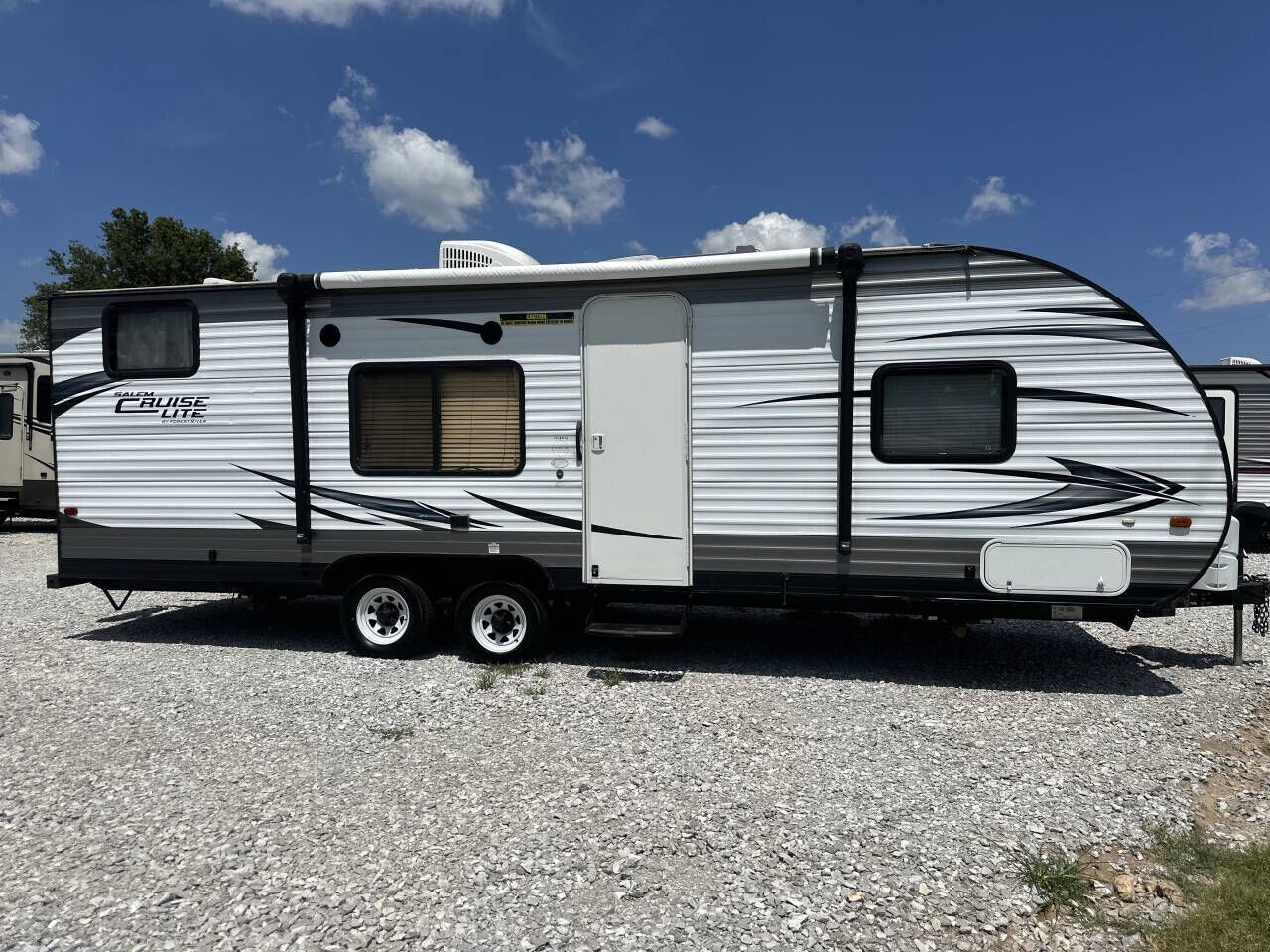 2017 FOREST RIVER Salem Towables